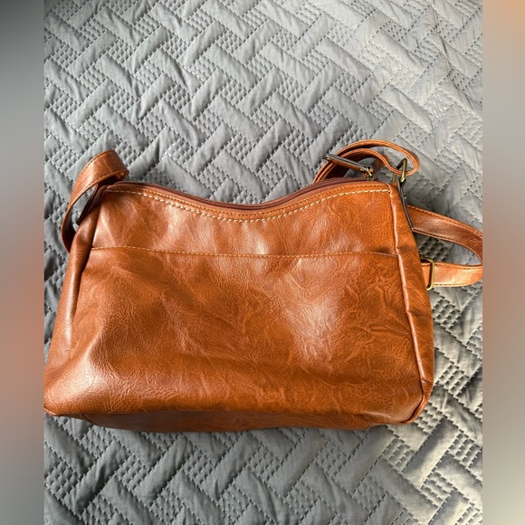 b.o.c. Tan Shoulder Bag with‎ Front Zipper - Picture 2 of 3